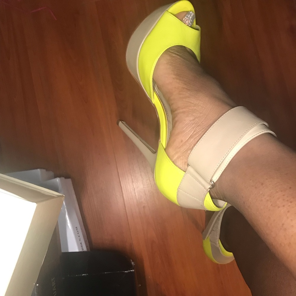 Worn once Aldo